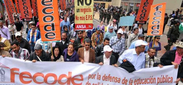 Huelga indefinida del profesorado en Colombia