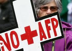 Chile – La paradoja a 10 años del NO+AFP: un sistema privado financiado en un 88% por el Estado. Por Luis Mesina