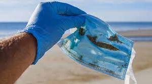 Cinco cosas que debes saber sobre las mascarillas desechables y la contaminación por plásticos