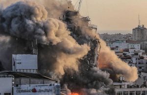Israel bombardea Gaza tras semanas de represión policial contra los palestinos