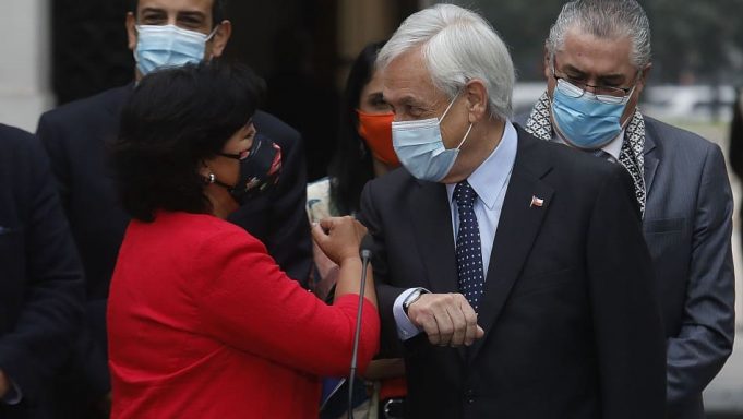 El navío del régimen naufraga