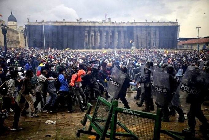 Colombia – 8 asesinados en paro nacional