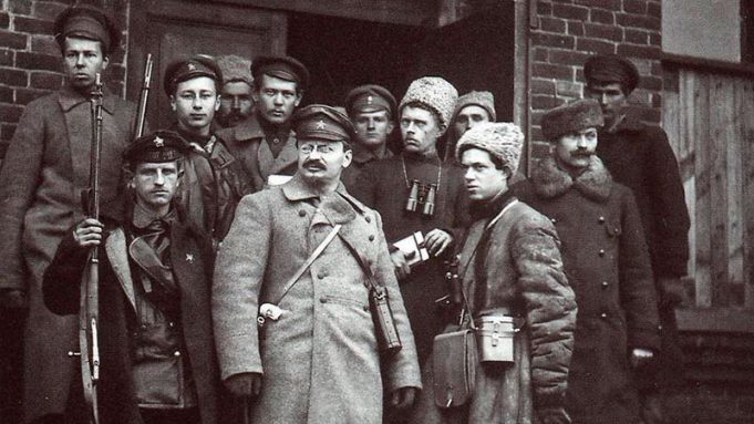Trotsky vive