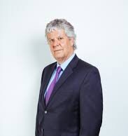 Los 30 años se niegan a morir: Nicolás Eyzaguirre desembarca en el Ministerio de Vivienda.