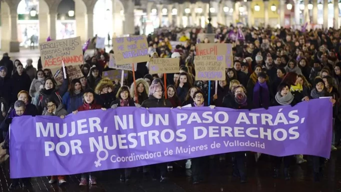Mujeres al ataque (ni un paso atrás)