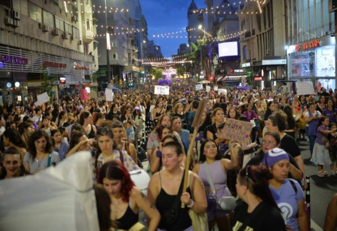 Multitudinario 8M en toda la Región