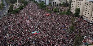 Ver: «Partidos Politicos o Movimientos Sociales» con Patricio Guzman S. Editor de Werken Rojo