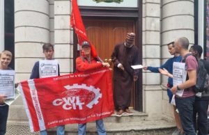Protestas en las embajadas de Nigeria en Gran Bretaña e Irlanda exigen la liberación de dos activistas socialistas secuestrados