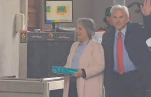 Columna de Luis Mesina: ¿Quién le hace el juego a la derecha?