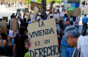 Ver: «El derecho de propiedad nuevamente en conflicto. Chile déficit de viviendas»