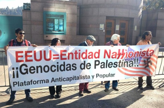 Chile – Plataforma Anticapitalista y Popular se manifiesta por la causa palestina en embajada de EEUU