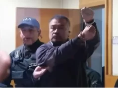 Héctor Llaitul recibe distinción en Francia por lucha mapuche: para capitalismo chileno es conspiración internacional