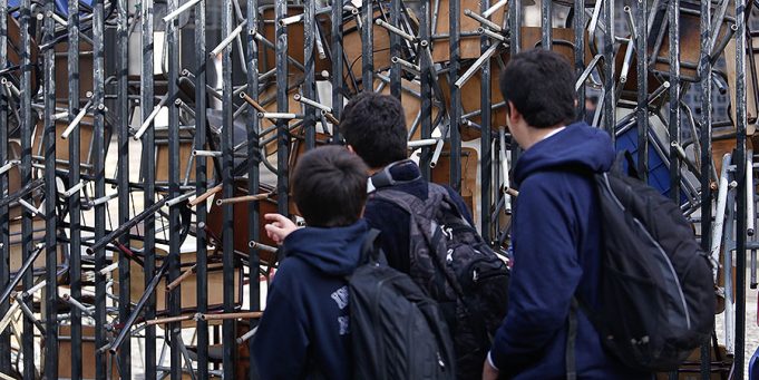 Ver «ESTUDIANTES EN TOMA …» con Verónica Jara y Patricio Duran S.