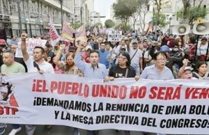 Perú – PARADOJAS POLÍTICAS