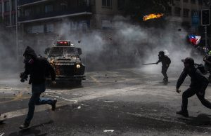 El hegemonismo violento de EEUU amenazado por la descomposición interior violenta