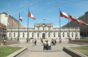 Ver: Columna de Patricio Guzman S. «Austeridad del gasto público en Chile»