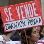 Educación-chilena-en-venta