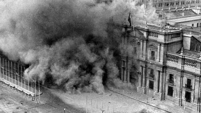 Ver: CONMEMORACIÓN Nº 52 DEL GOLPE CÍVICO MILITAR DEL 11 DE SEPTIEMBRE DE 1973 con Carlos Moya