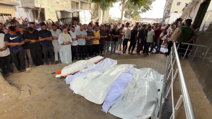 Las fuerzas armadas israelíes matan a 84 palestinos en 24 horas al tiempo que sus soldados se adentran cada vez más en la ciudad de Gaza