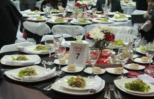 Chile – Los arrodillados del banquete neoliberal!