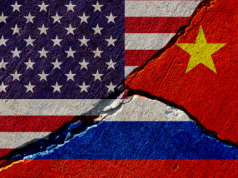 Ver: «Nuevamente la guerra fría» con Patricio Guzmán S.