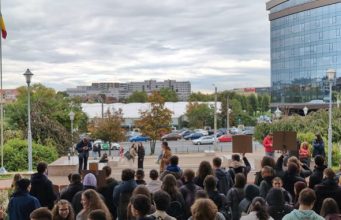 Rumanía: Estudiantes de la Universidad Babeș-Balyai de Cluj protestan por el traslado de las instalaciones