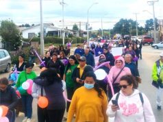 Chile – Pueblo trabajador de Campamento Placilla de San Antonio marcha por buena vida y derechos sociales