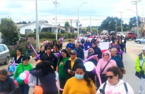 Chile – Pueblo trabajador de Campamento Placilla de San Antonio marcha por buena vida y derechos sociales