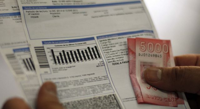 ¡LA ELECTRICIDAD EN CHILE ES UN PRIVILEGIO Y UN NEGOCIO REDONDO!