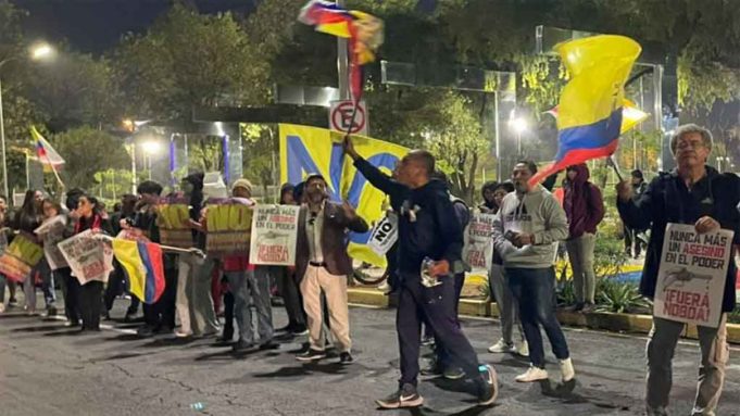 Ecuador celebra: el No se impone en la Consulta Popular