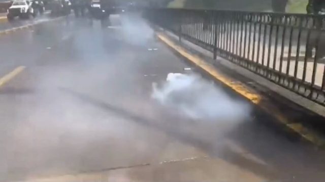 represion a manifestacion por J Chuñil