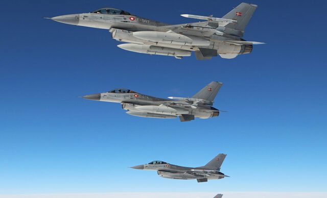 f16