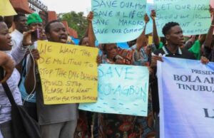 Nigeria: Manifestante baleado, socialista arrestado – Policía de Lagos ataca manifestación contra demolición y desalojo