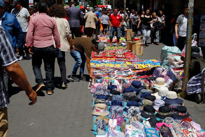 Chile – Cesantía y comercio ambulante