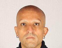 Partidarios de Kast intentan asesinar al exconvencional Rodrigo Rojas Vade: está en estado grave