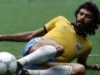 Fútbol / Política – Sócrates y la mejor manera de politizar al deporte