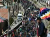 BOLIVIA: TRABAJADORES Y CAMPESINOS TOMARON LA CIUDAD DE LA PAZ Y EL «PALACIO QUEMADO» SEDE PRESIDENCIAL