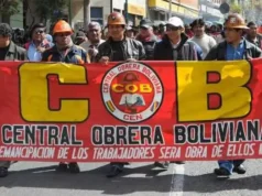 BOLIVIA – LA TOMA DE LA PAZ: EL EJÉRCITO RODEADO EN LA PLAZA MURILLO SIN SALIDA Y CON MIEDO.