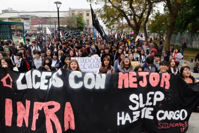 DECLARACIÓN DE CASA MEMORIA JOSÉ DOMINGO CAÑAS FRENTE A LA BRUTAL REPRESIÓN EJERCIDA HOY CONTRA ESTUDIANTES MOVILIZADOS