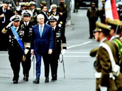 Divertimentos de guerra por Juan Pablo Cárdenas S.