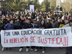 Saludo a los 20 años de la Revolución Pingüina