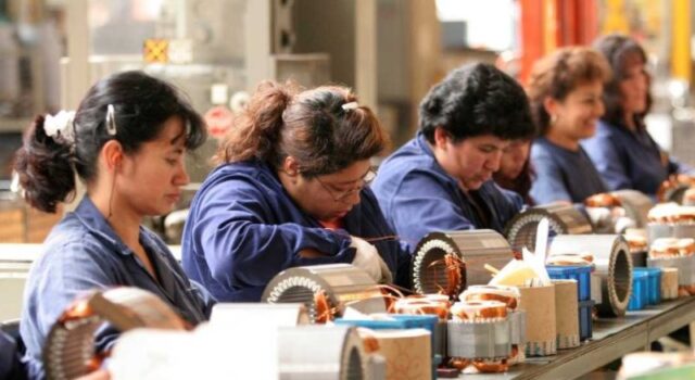 Chile – Si no nos alcanza para vivir, que no les alcance para gobernar