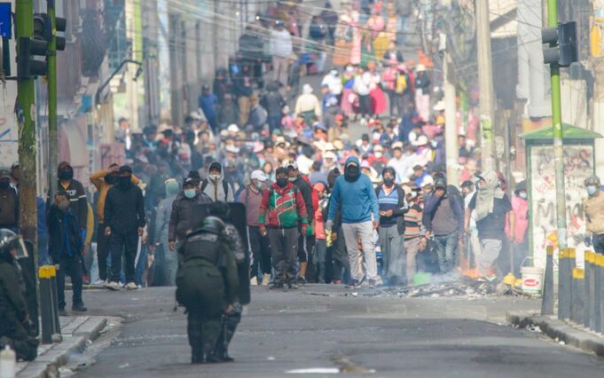 Bolivia: manifestantes llegaron a La Paz para exigir la renuncia del presidente