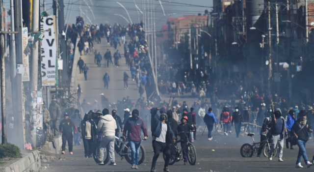 Ver: Bolivia – insurrección obrera y campesina pero también contrarrevolución en marcha