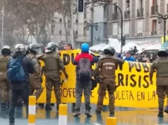 Brutal saldo de la represión policial en marcha contra recortes de Kast: estudiante queda con múltiples fracturas y debe ser operada