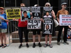 EEUU – Condenas de hasta cien años en prisión a personas detenidas por manifestarse contra el ICE