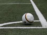 Réquiem por la pelota: cómo la FIFA privatizó nuestra última trinchera emocional