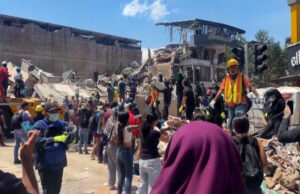 El número de muertes por el terremoto en Colombia asciende a más de 250 al tiempo que los equipos de rescate hacen todo lo posible para encontrar supervivientes entre los escombros