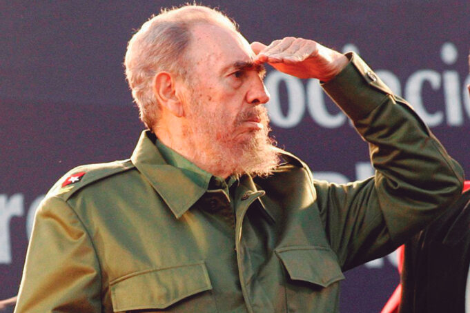 Fidel Castro : La gloria de los pueblos