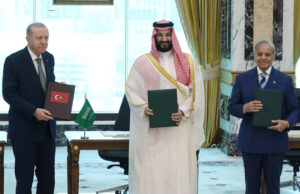 Arabia Saudí, Turquía y Pakistán firman un acuerdo de defensa mutua